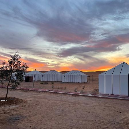 Merzouga Dunes Luxury Camps Hotell Exteriör bild