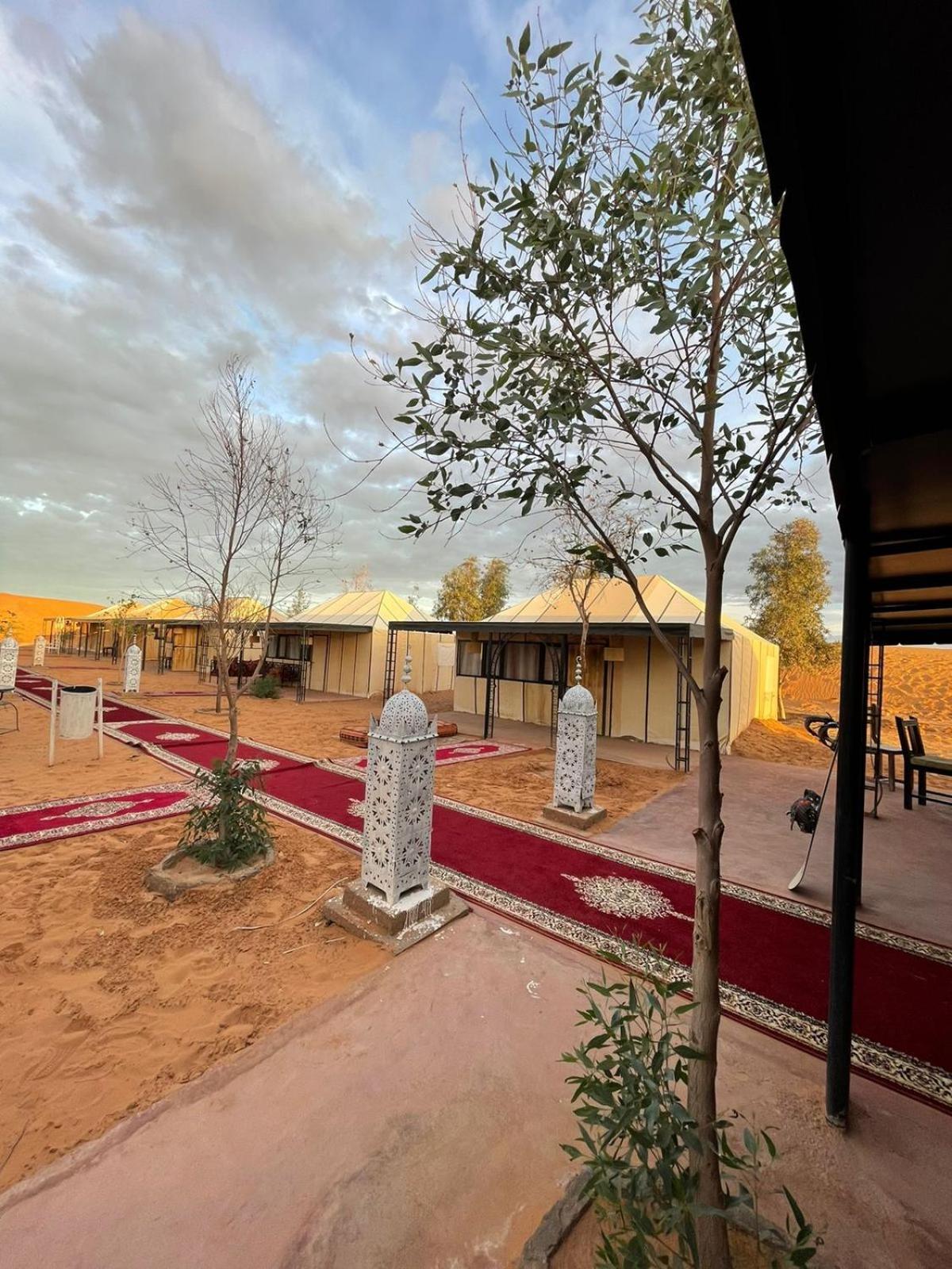 Merzouga Dunes Luxury Camps Hotell Exteriör bild